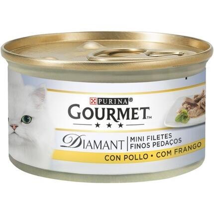 Lata Purina Gourmet Diamant Mini Filetes con pollo, vista frontal con gato blanco.