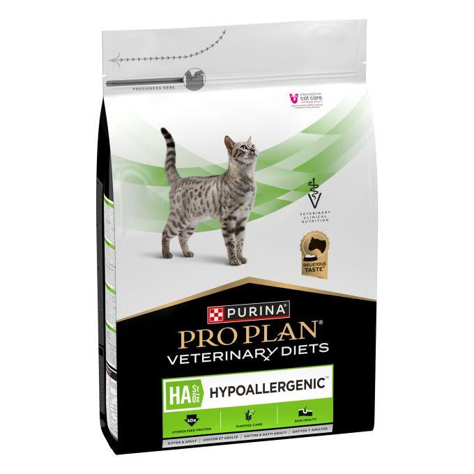 Vista en perspectiva del envase de alimento seco para gatos Purina Pro Plan Veterinary Diets HA Hypoallergenic.