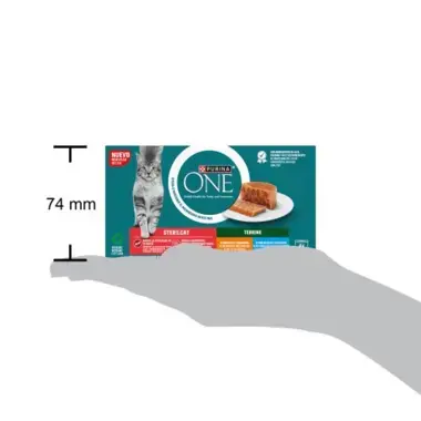 caja producto purina one encima de una mano
