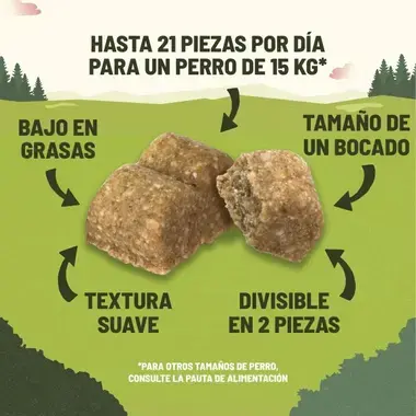 Detalle de snacks Purina AdVENTUROS: textura suave, bajo en grasa, tamaño bocado y divisible en dos piezas.