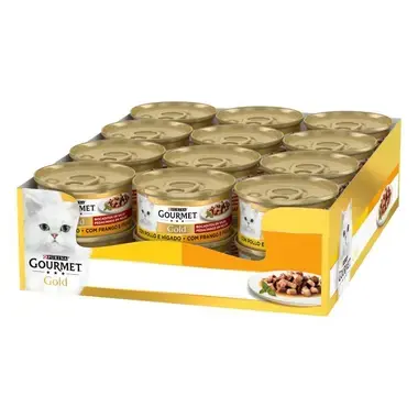 Bandeja con varias latas de Purina Gourmet Gold Bocaditos en Salsa.