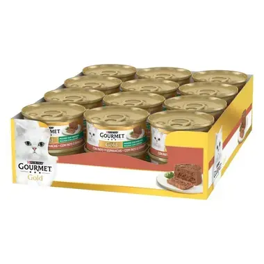 Bandeja con varias latas Purina Gourmet Gold Mousse con pato y espinacas.