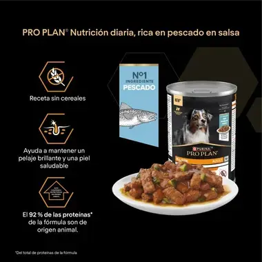 PRO PLAN de pescado en salsa, sin cereales, ayuda a mantener un pelaje brillante y una piel saludable.