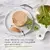 Mousse Gourmet Gold servido en plato con perejil y texto sobre receta deliciosa.