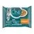 Pack Purina One Adult 4 x 85 g con pollo y judías verdes, gato gris y plato de comida.